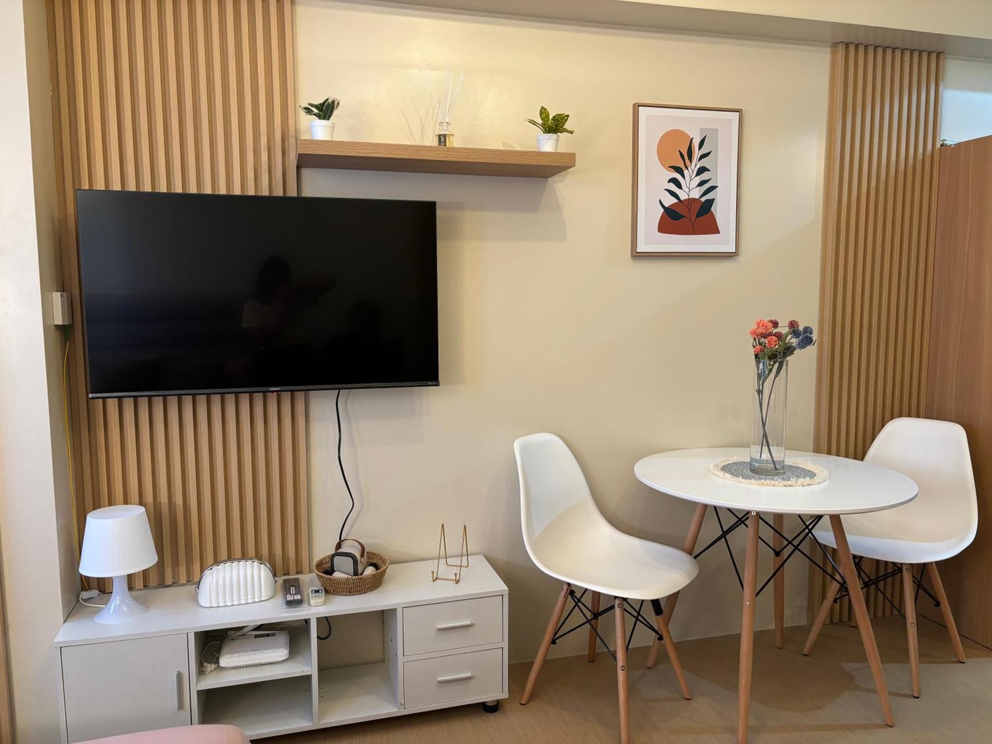 Cozy & Minimalist Staycation - Avida Towers With Pool Access Davao Exterior photo